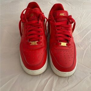 Nike air red US 9